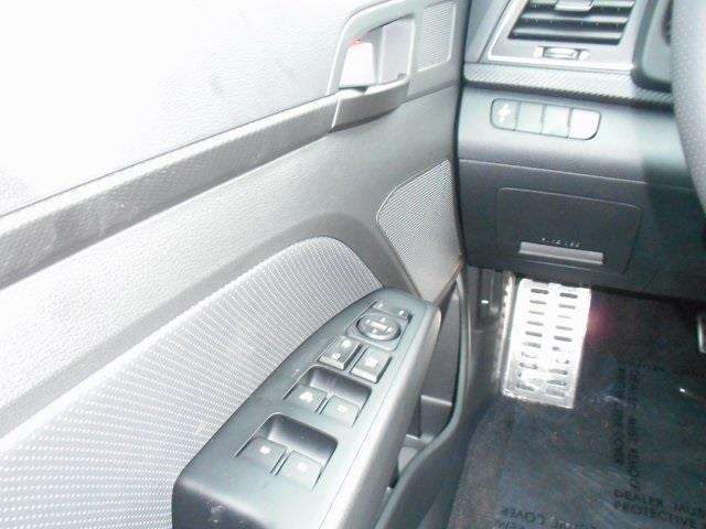 2017 Hyundai Elantra Sport 4dr Sedan DCT